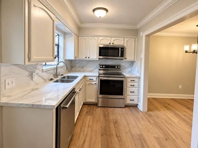 /international/us/405-longwood-ct-baton-rouge-la-110110370993/