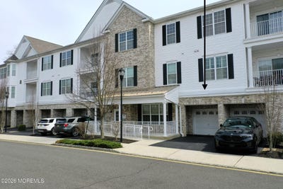 /international/us/112-regency-court-morganville-nj-110106768569/