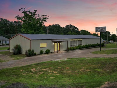 /international/us/521-e-front-street-hawkins-tx-110101473540/