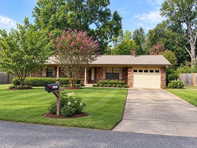/international/us/2303-west-street-conway-ar-110120016824/