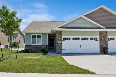 /international/us/712-creekside-dr-tiffin-ia-110108225494/