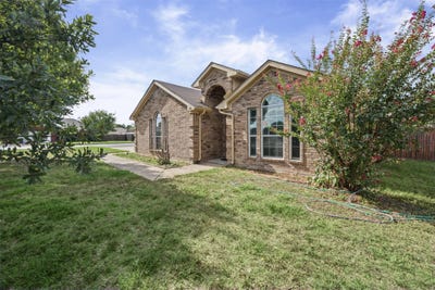/international/us/301-wintergreen-court-weatherford-tx-110120554307/