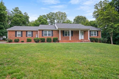 /international/us/53-woodlake-circle-altavista-va-110108749532/