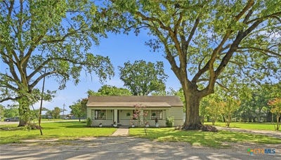 /international/us/101-bowie-street-martindale-tx-110109213699/