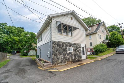 /international/us/863-harrison-street-morgantown-wv-110108987564/