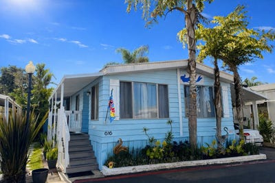 /international/us/80-huntington-street-huntington-beach-ca-110105113375/