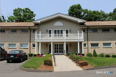 /international/us/100-broadway-north-haven-ct-110108502283/