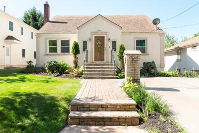 /international/us/2624-tremley-point-road-linden-nj-110099660911/