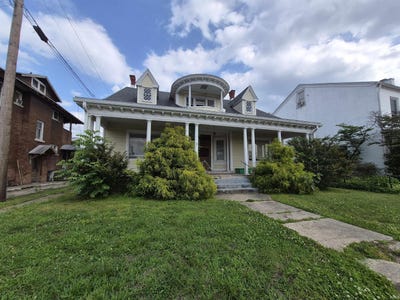/international/us/309-n-4th-street-vincennes-in-110108448693/