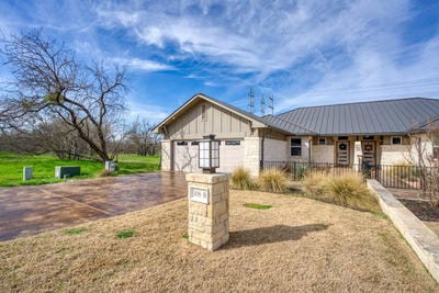 /international/us/308-hi-circle-west-b-horseshoe-bay-tx-110098955966/