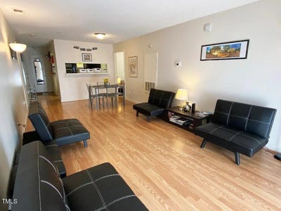 /international/us/303-smith-level-road-chapel-hill-nc-110099980350/