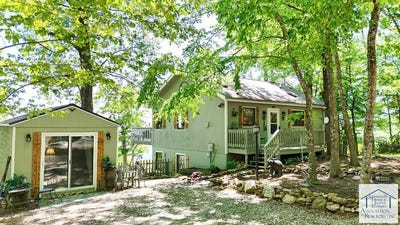 /international/us/518-rhodedendron-rd-hillsville-va-110108069369/