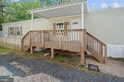 /international/us/112-paradise-court-stafford-va-110107731847/