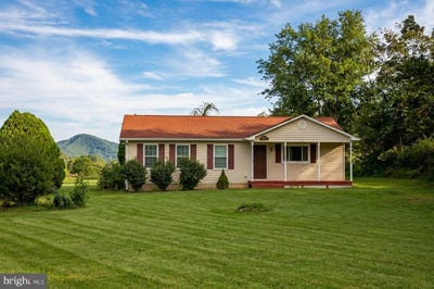 /international/us/4443-bentonville-road-bentonville-va-110119702526/