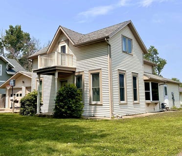 /international/us/321-4th-st-ne-orange-city-ia-110101320430/?lang=en