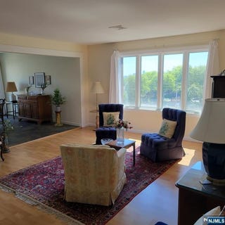 /international/us/314-palisade-avenue-cliffside-park-nj-110108099746/