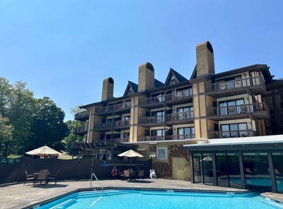 /international/us/5620-highlands-drive-harbor-springs-mi-110108128418/