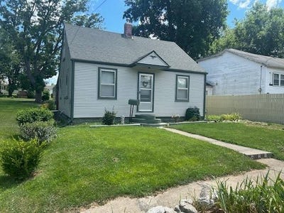 /international/us/420-n-dutton-pittsfield-il-110100967910/