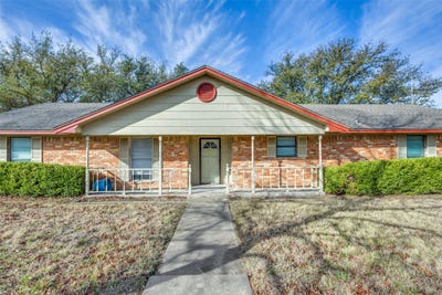 /international/us/14329-highway75-van-alstyne-tx-110108798000/