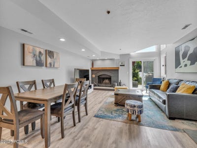 /international/us/545-deer-valley-drive-4-park-city-ut-110100320049/