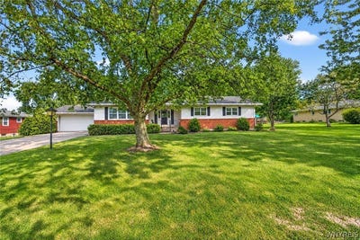 /international/us/2637-stony-point-road-grand-island-ny-110110270073/