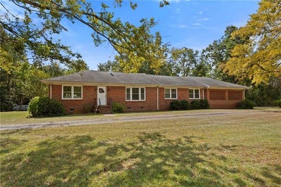/international/us/5320-ga-highway-42-s-forsyth-ga-110120488959/