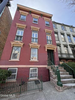 /international/us/2-madison-place-albany-ny-110107908920/