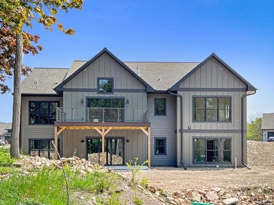 /international/us/10633-cove-ln-sister-bay-wi-110075897487/