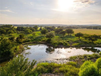 /international/us/24-ac-tbd-hwy-6-valley-mills-tx-110102261944/