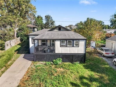 /international/us/4429-ne-winn-road-kansas-city-mo-110120772399/