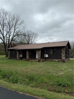 /international/us/321-grand-avenue-belleville-ar-110106319622/