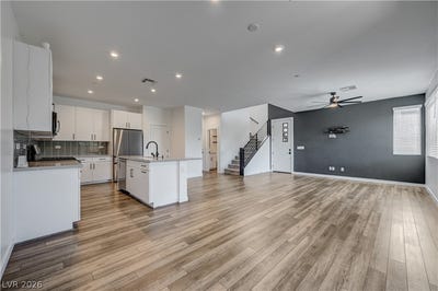 /international/us/2687-chance-canyon-street-henderson-nv-110108480698/