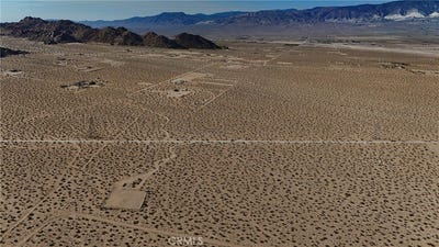 /international/us/762-powerline-near-road-lucerne-valley-ca-110100596770/?lang=zh-cn