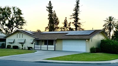 /international/us/920-cherry-hills-drive-bakersfield-ca-110109065126/