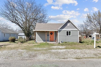 /international/us/1220-keller-street-galena-ks-110106445330/