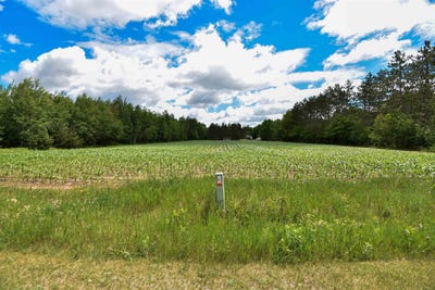 /international/us/2633-pioneer-road-stevens-point-wi-110108912823/