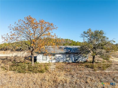 /international/us/4463-county-road-158-evant-tx-110097154955/