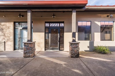 /international/us/7100-e-cave-creek-road-cave-creek-az-110106144782/