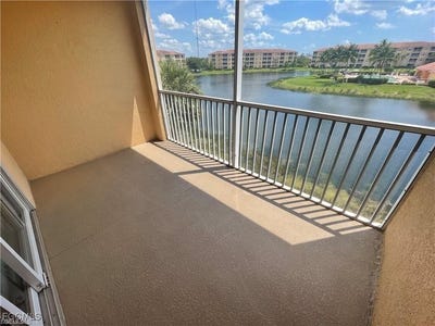 /international/us/8550-kingbird-loop-estero-fl-110104273532/