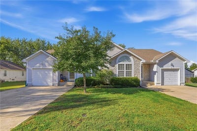 /international/us/10504-06-maple-avenue-peculiar-mo-110120726231/