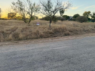 /international/us/304-red-wine-horseshoe-bay-tx-110120497983/