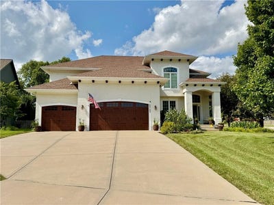 /international/us/22102-w-57th-terrace-shawnee-ks-110101003461/?lang=en