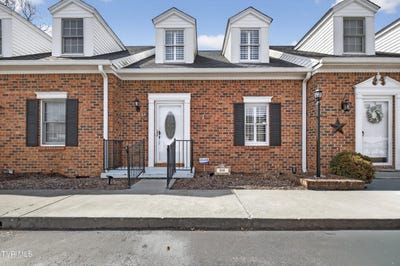 /international/us/555-hickory-road-bristol-tn-110106253437/