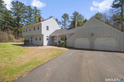 /international/us/85-lawton-road-canton-ct-110107213175/
