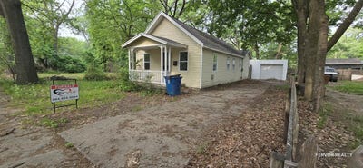 /international/us/3217-glendale-street-muskegon-mi-110100337820/