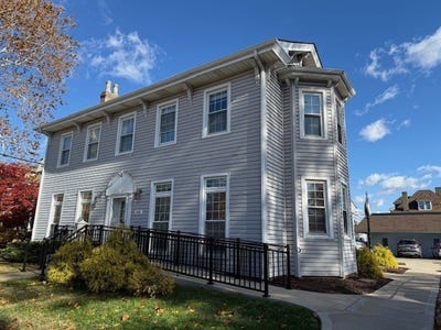 /international/us/348-college-ave-beaver-pa-110109028852/