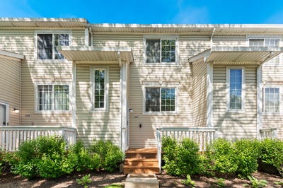 /international/us/1627-liberty-street-hanover-park-il-110108091295/