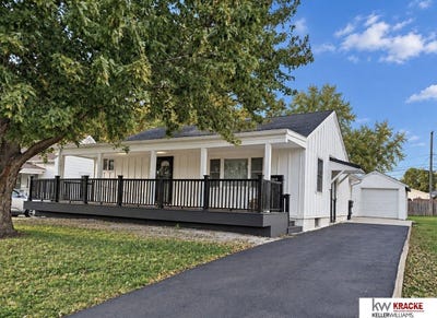 /international/us/1718-e-court-street-beatrice-ne-110120496617/