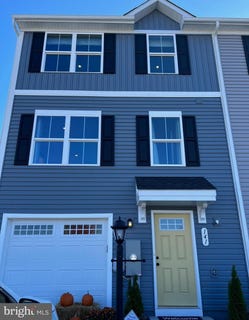 /international/us/141-grand-street-middletown-va-110108393262/