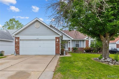 /international/us/11341-brierhall-circle-maryland-heights-mo-110100566730/